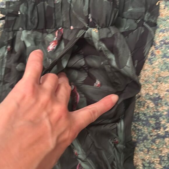 NWT Plush Pajama Set Jungle Pattern long Sleeve Top and long pants ~silky - Picture 3 of 5